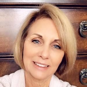 Meet your Posher, Debra